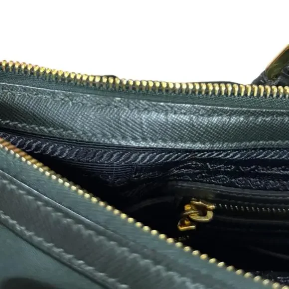 PRADA Green Shoulder Bag - Picture 7 of 16